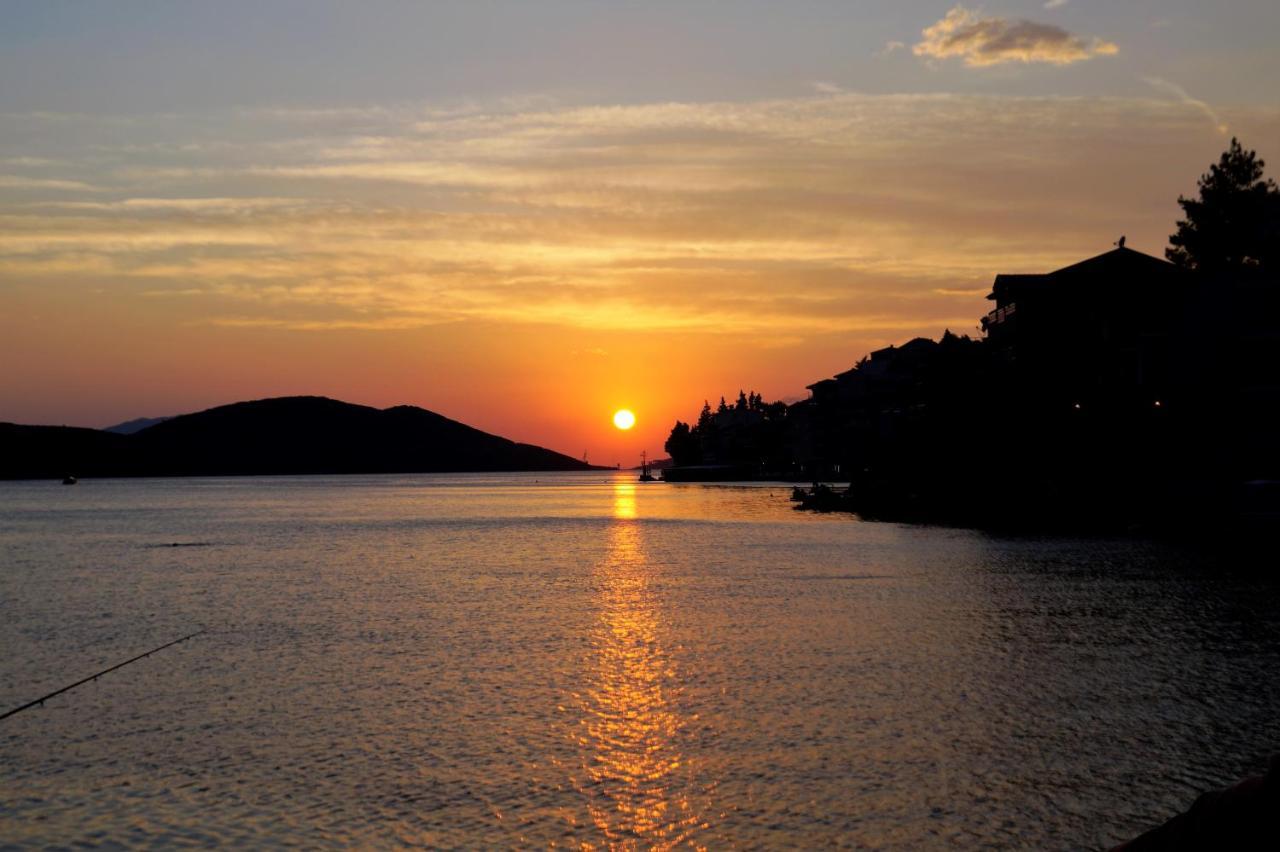 Villa Obad Guest House Neum Exterior photo